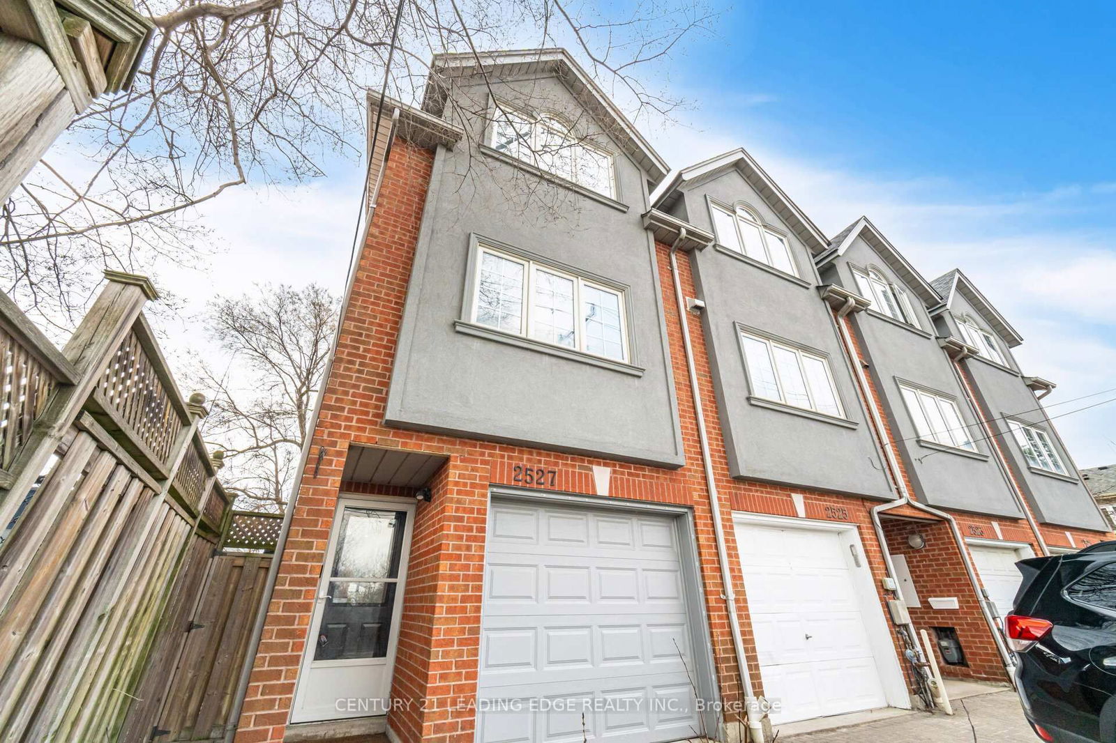 Townhouse for sale at 2527 Gerrard Street, Toronto, Birchcliffe-Cliffside, M1N 1W9 - MLS: E12074994