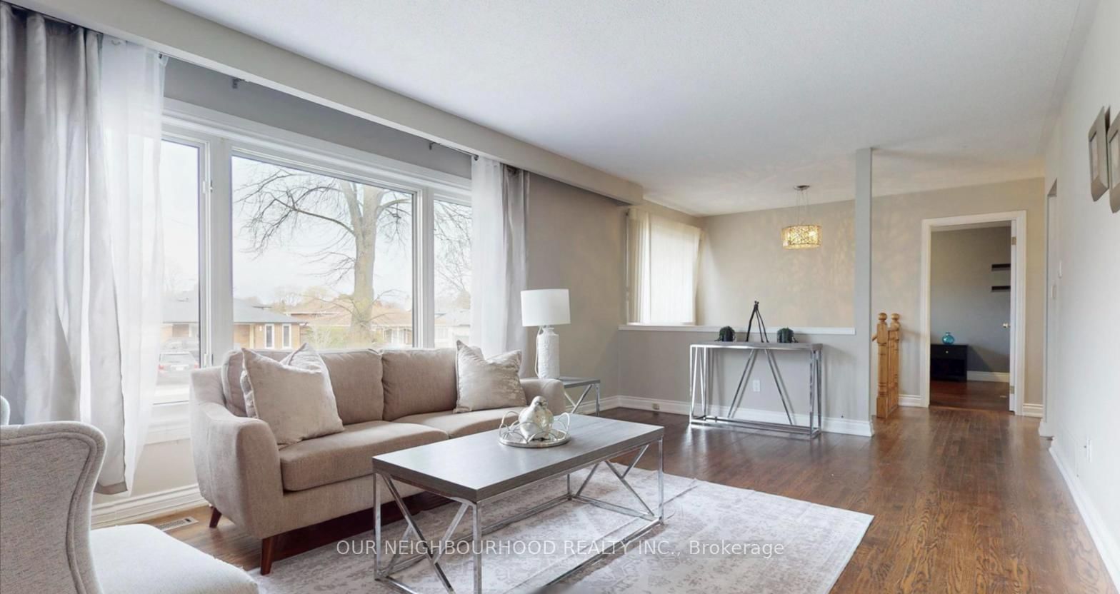 Detached House sold at 32 Wichey Road, Toronto, Centennial Scarborough, M1C 2H6 - MLS: E12075287