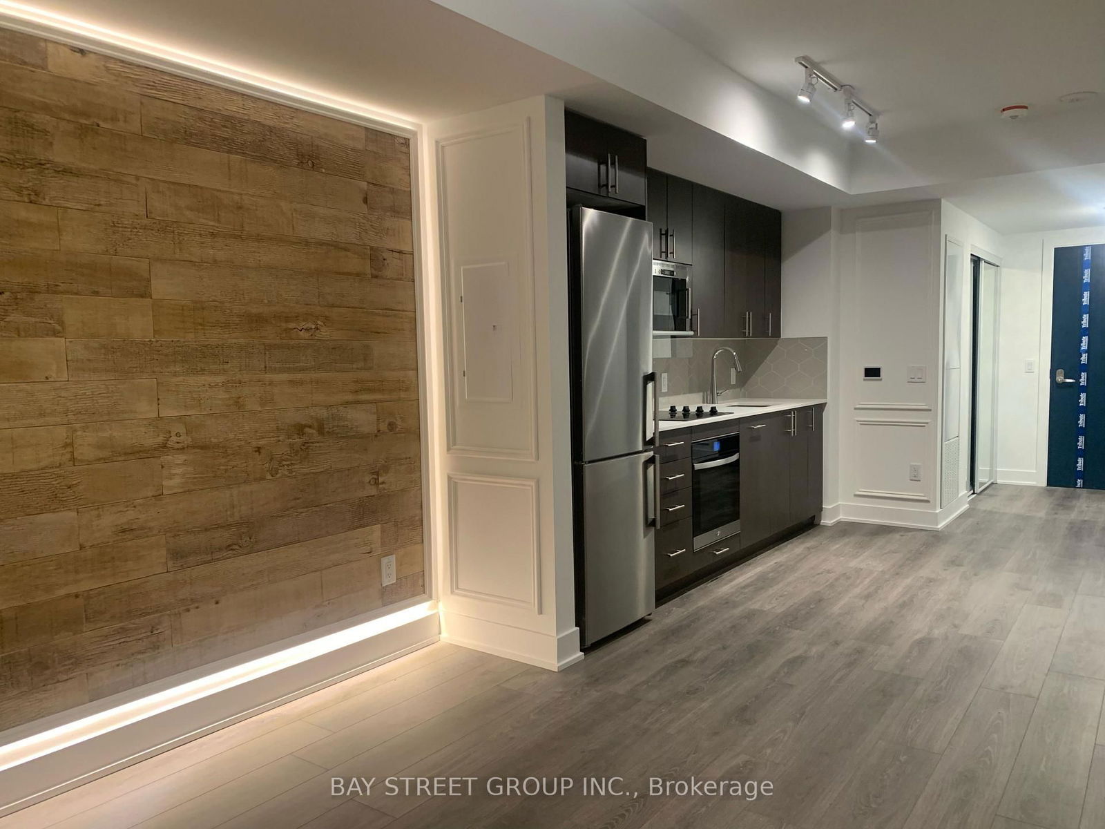 Condo leased at 2520-2545 Simcoe Street, Oshawa, Windfields, L1L 0W3 - MLS: E12075708