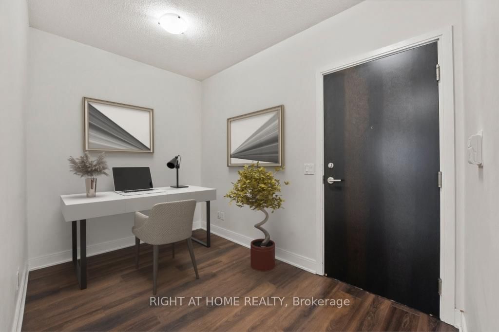 Condo for lease at 621-135 Village Green Square, Toronto, Agincourt South-Malvern West, M1S 0G4 - MLS: E12076027