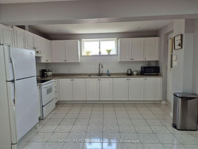 Unit Bsmt — 1812 Woodview Ave, Pickering - Highbush image-0-3