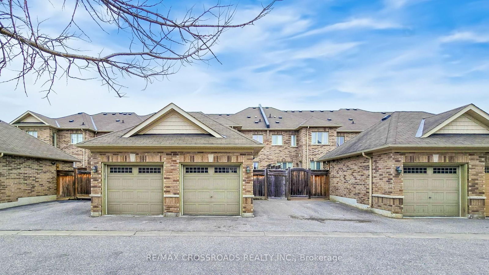 Townhouse for sale at 2426 Tillings Road, Pickering, Duffin Heights, L1X 0B6 - MLS: E12077833