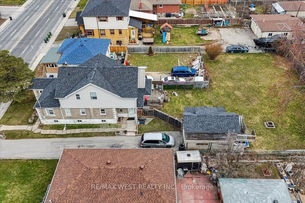 Listing Image 16