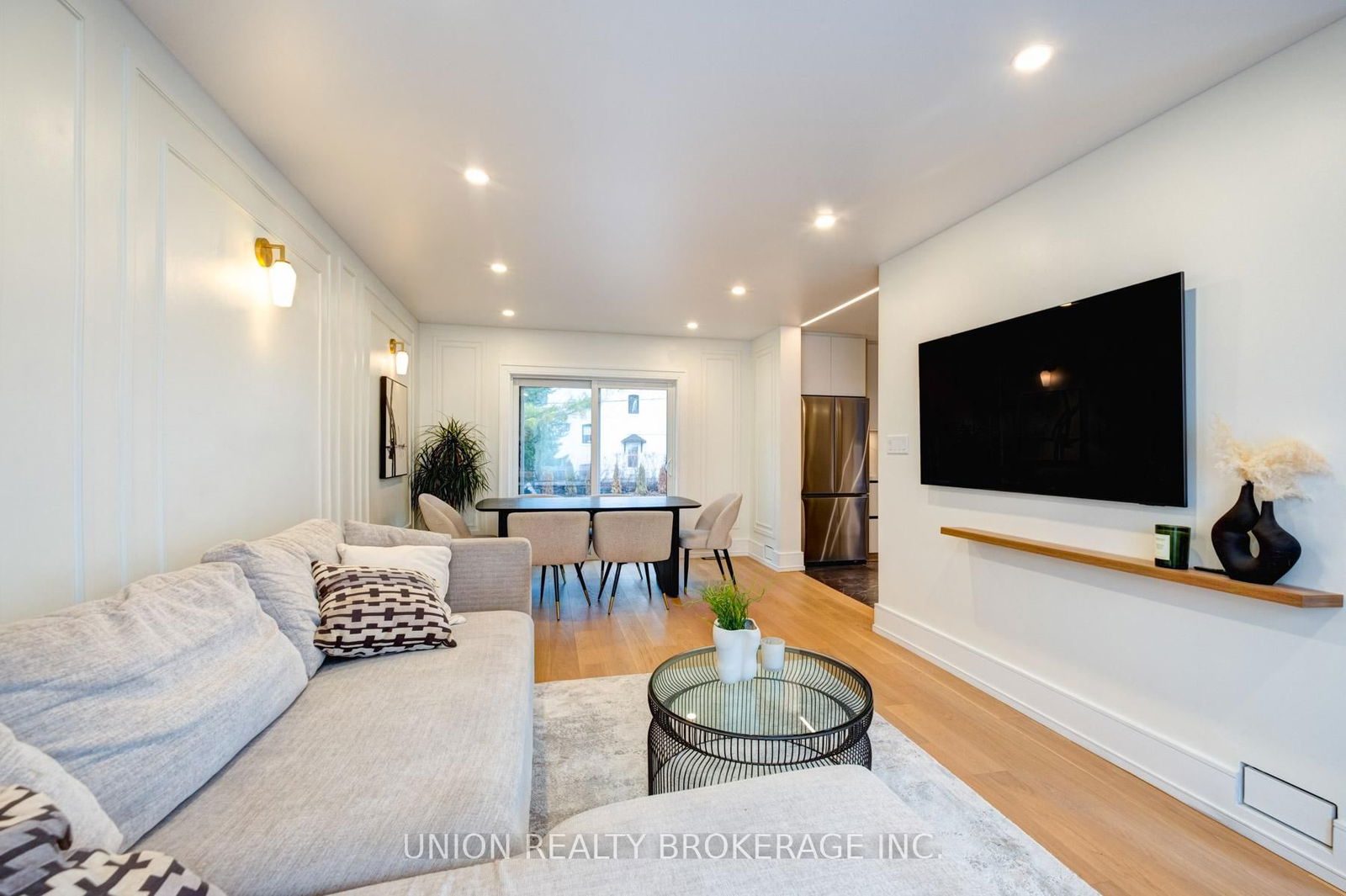 Detached House sold at 22 Cliffcrest Drive, Toronto, Cliffcrest, M1M 2K2 - MLS: E12078349