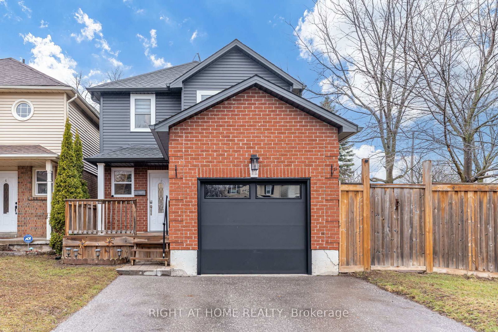 Detached House sold at 12 Prout Drive, Clarington, Bowmanville, L1C 4A4 - MLS: E12079532