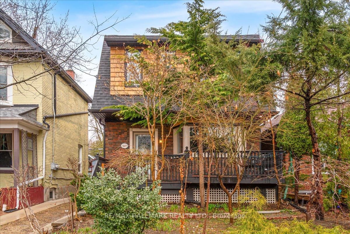 Detached House sold at 169 Ashdale Avenue, Toronto, Greenwood-Coxwell, M4L 2Y8 - MLS: E12080348