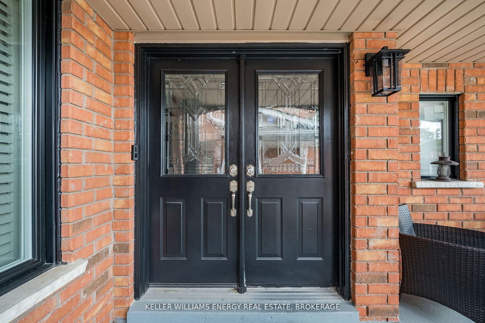 Detached House sold at 41 Underwood Drive, Whitby, Brooklin, L1M 1H7 - MLS: E12080847