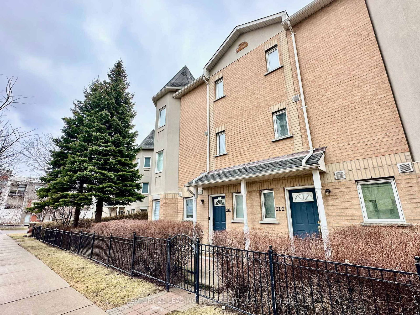 Townhouse for sale at 201-28 ROSEBANK Drive, Toronto, Malvern, M1B 5Z1 - MLS: E12081458