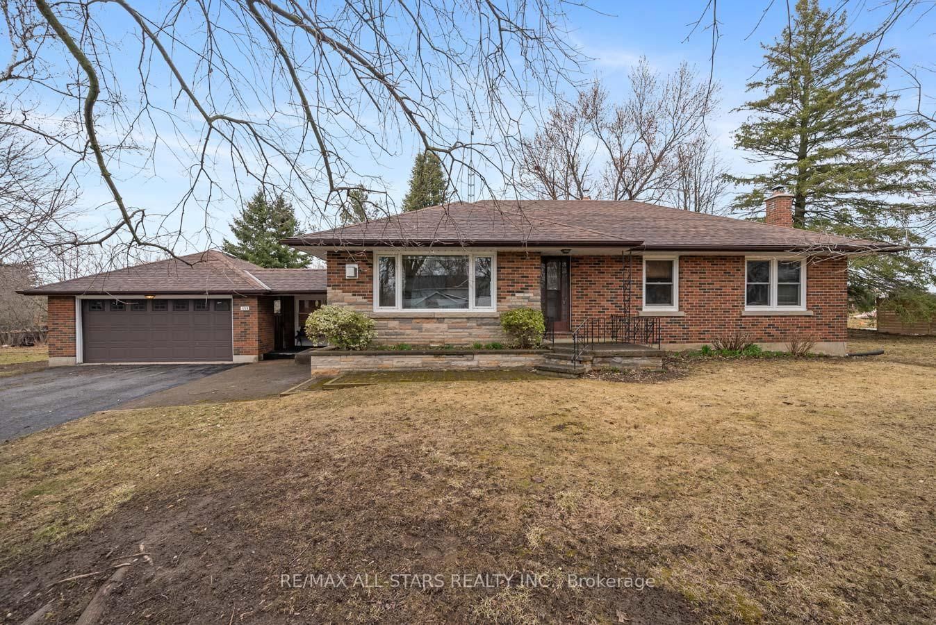 Detached House sold at 1718 Lane Street, Pickering, Rural Pickering, L1Y 1B6 - MLS: E12081508