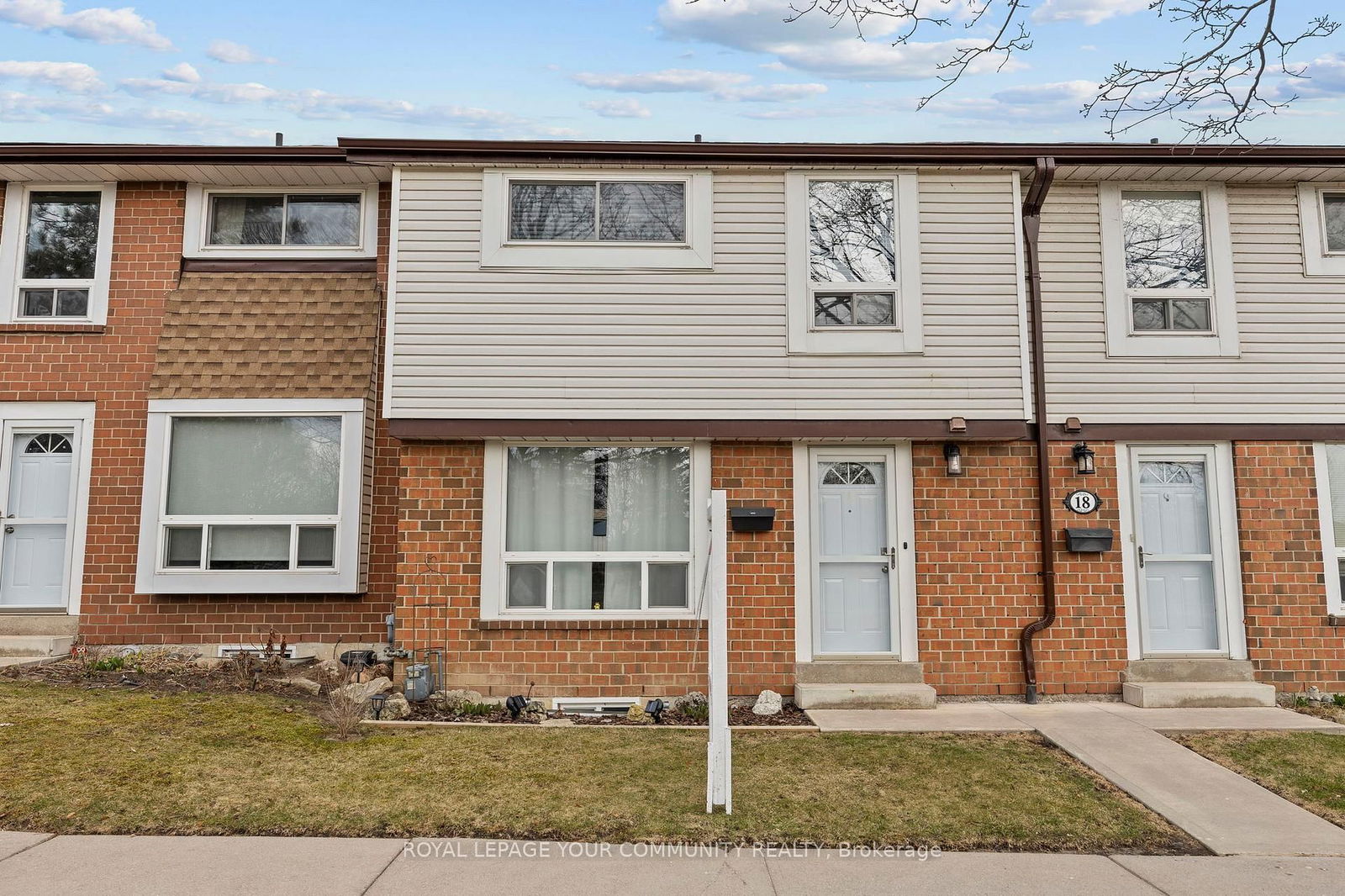 Townhouse for sale at 16 Patience Lane, Ajax, South East, L1S 3E4 - MLS: E12081559
