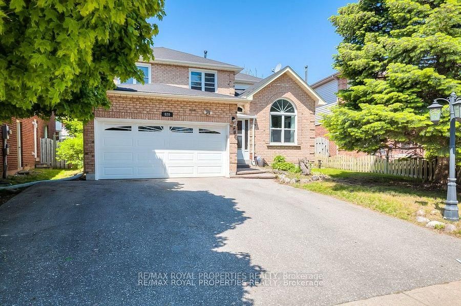 Detached House sold at 820 Grandview Street, Oshawa, Pinecrest, L1K 2C9 - MLS: E12081658