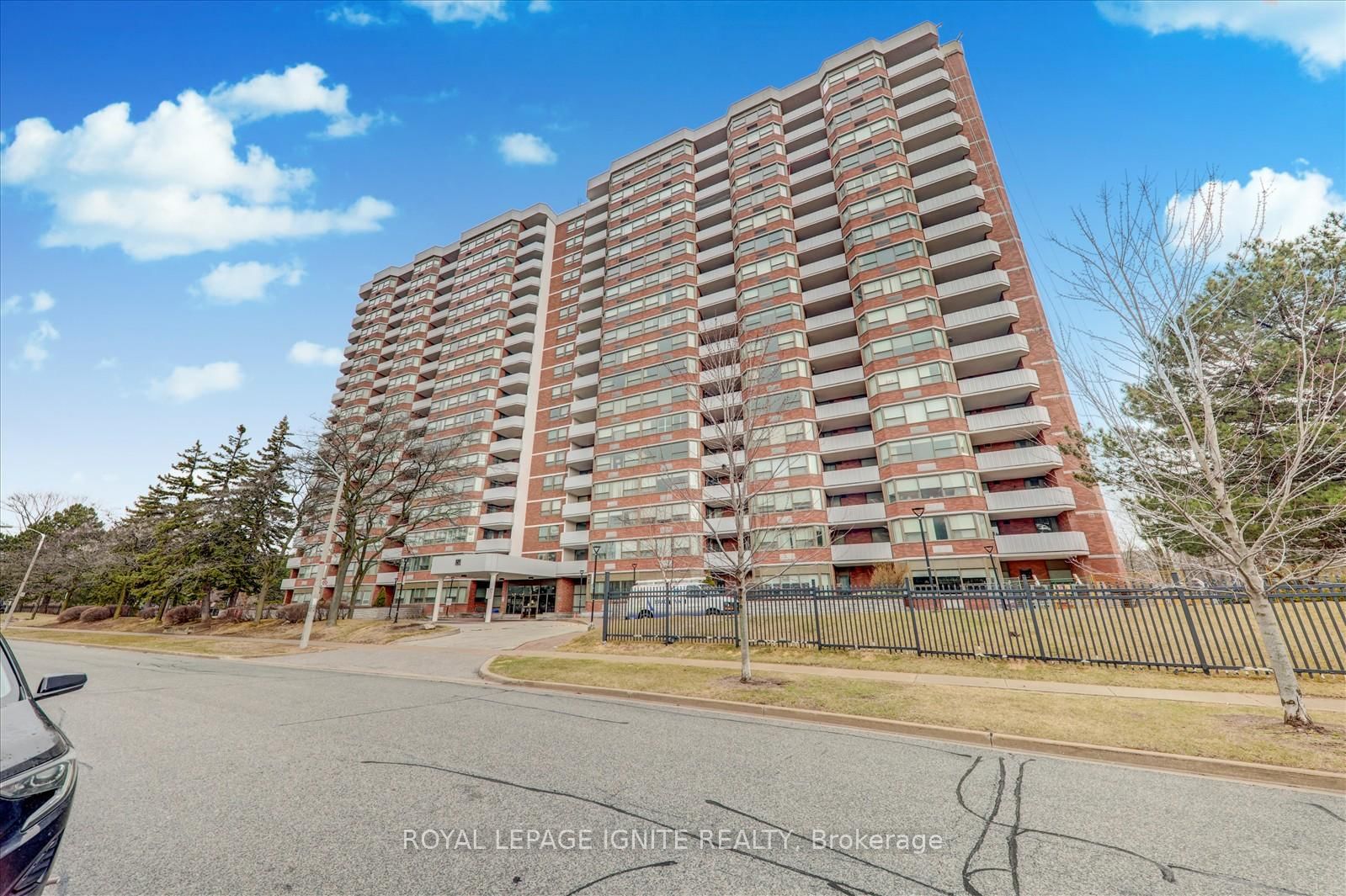Condo for sale at 1509-121 Ling Road, Toronto, West Hill, M1E 4Y2 - MLS: E12082246