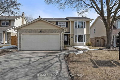 306 Prince Of Wales Dr, Whitby - Blue Grass Meadows image-0-1