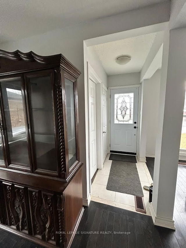 7 Strode Drive