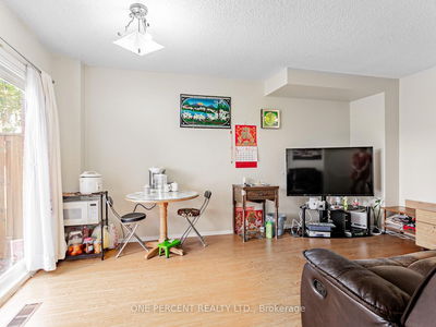 45 West Burton Crt, Toronto - Agincourt South-Malvern West image-0-4