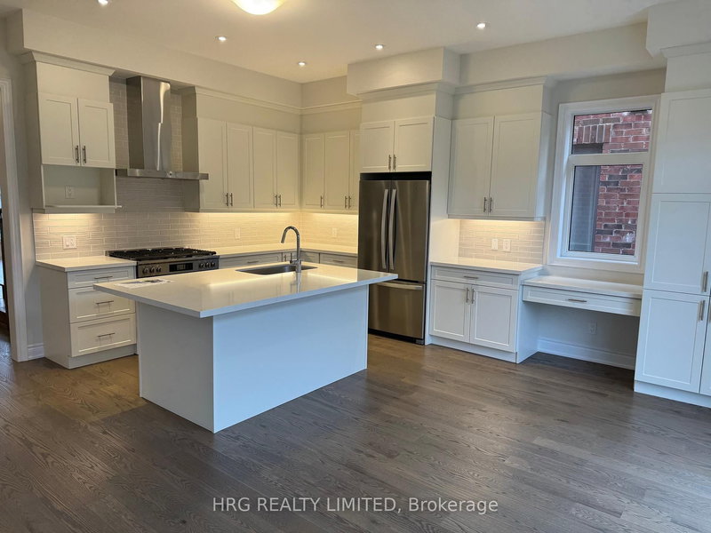 13 Brabin Circ N, Whitby, L1P 0C1 | Image 2
