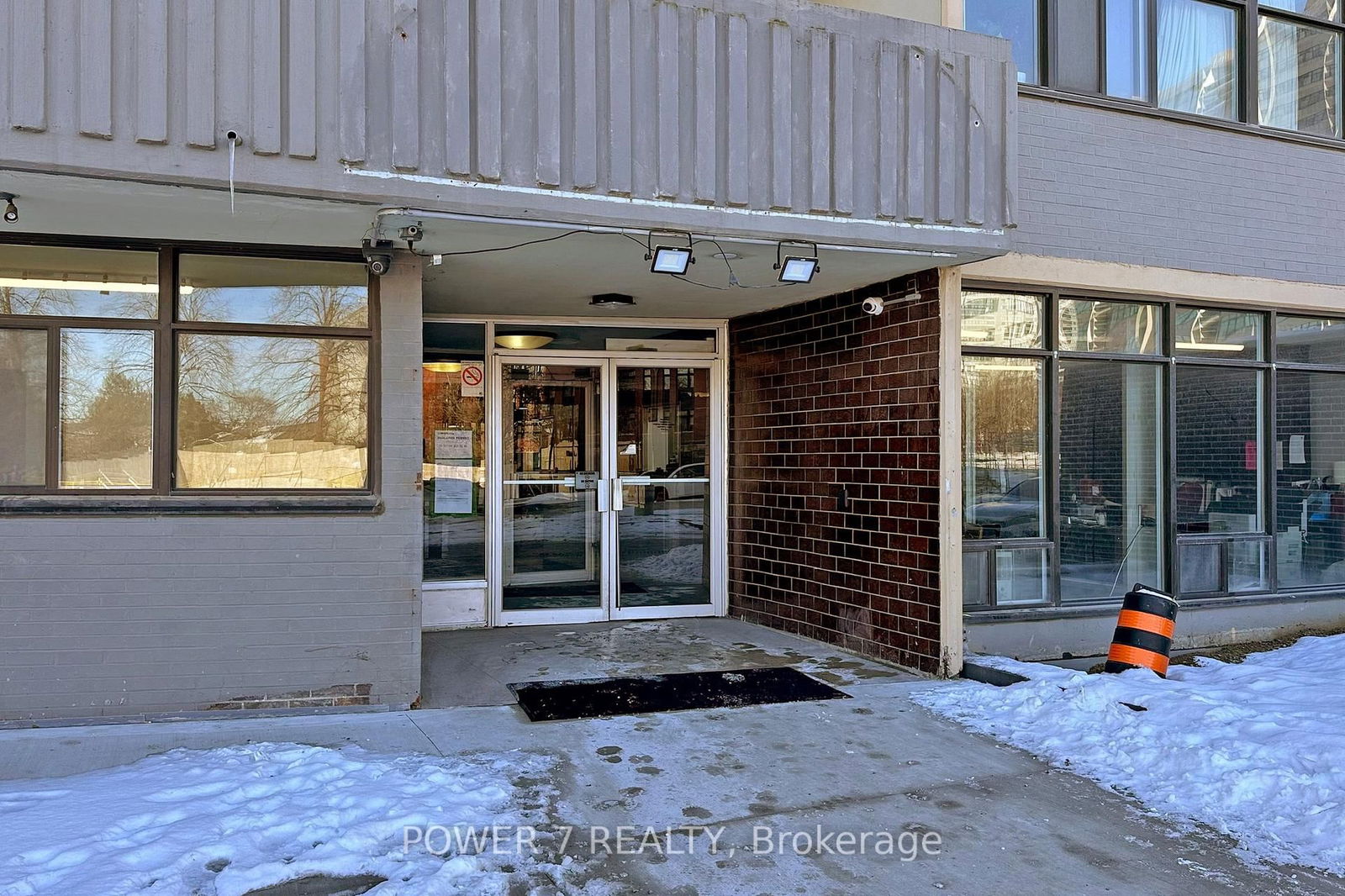 Condo for sale at 805-2050 Bridletowne Circle, Toronto, L'Amoreaux, M1W 2V5 - MLS: E12083640