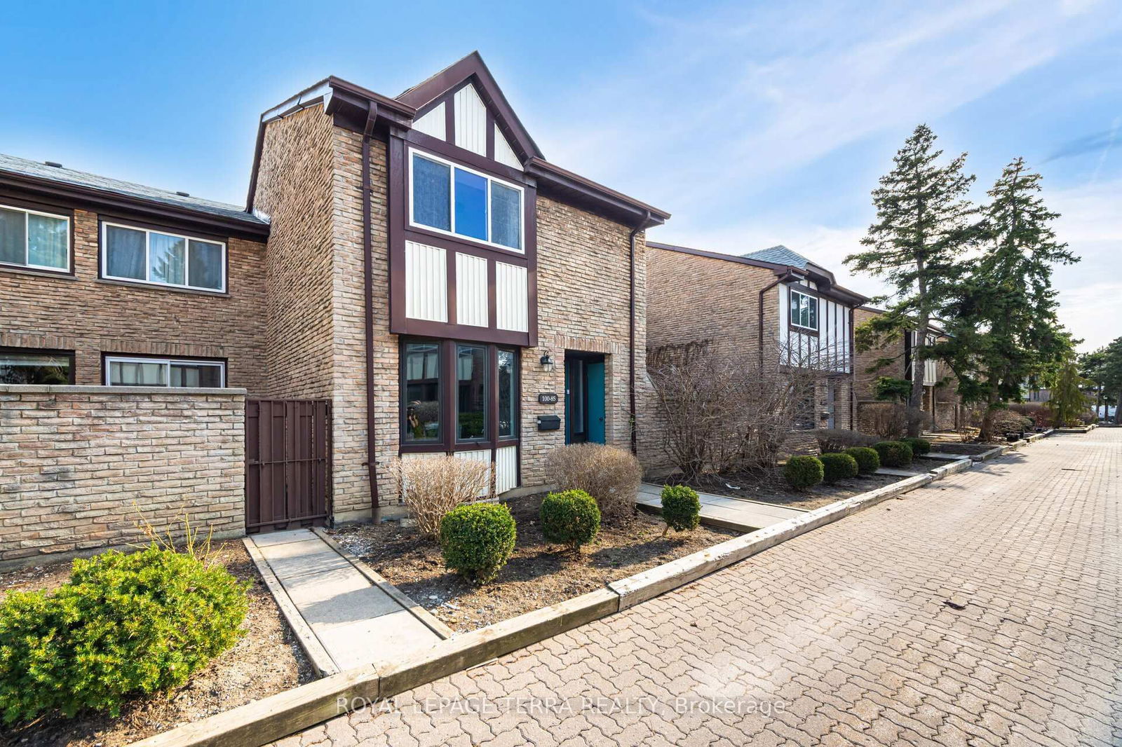 Townhouse sold at 85-100 Burrows Hall Boulevard, Toronto, Malvern, M1B 1M7 - MLS: E12084073