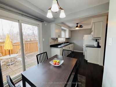 91 Willows Lane, Ajax - Central West image-0-4