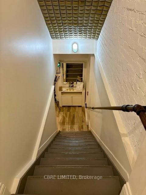 1092 Danforth Avenue, Unit Main Floor - Photo 6