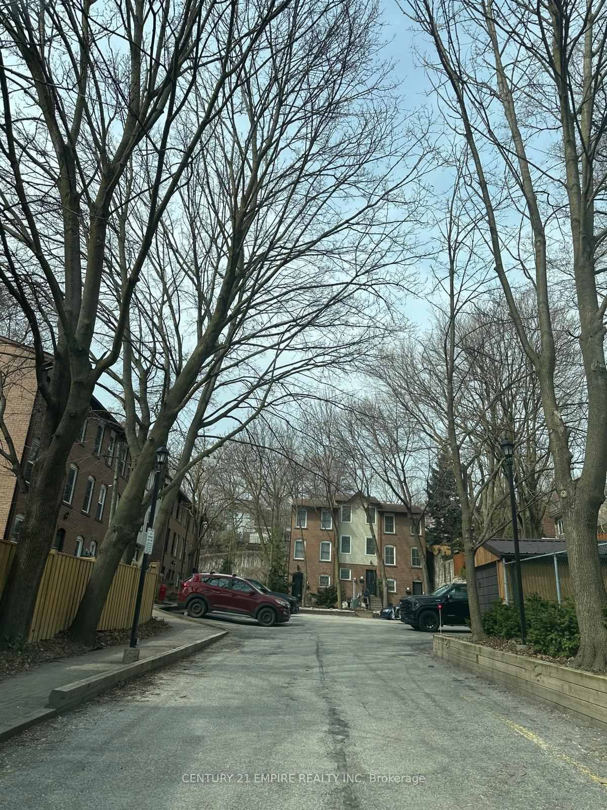 Townhouse leased at 5-66 Boultbee Avenue, Toronto, Blake-Jones, M4J 1B1 - MLS: E12084573