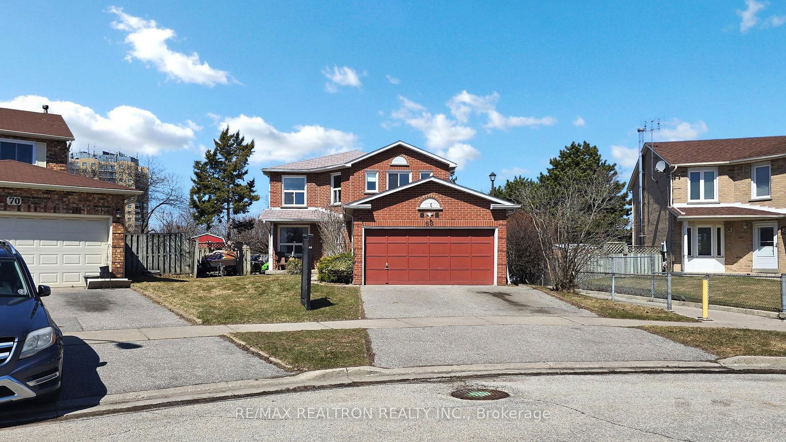 Detached House sold at 68 Patterson Crescent, Ajax, Central, L1S 6P3 - MLS: E12084841