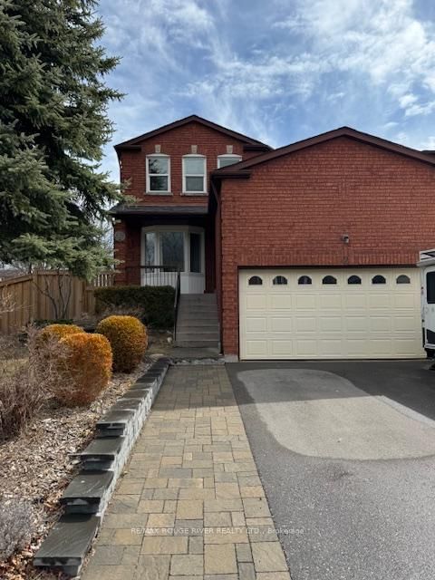 Detached House leased at 2 Gennela Square, Toronto, Malvern, M1B 5A9 - MLS: E12084979