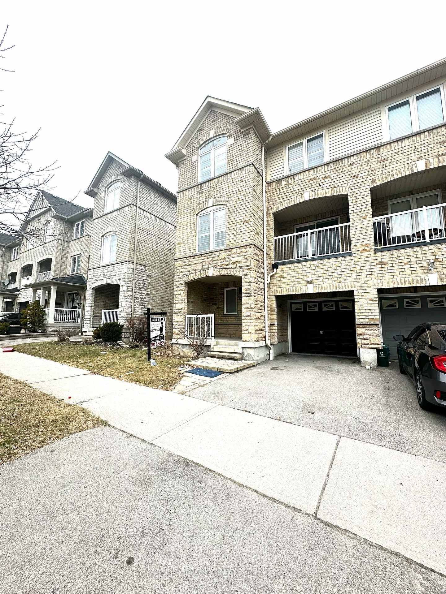 Townhouse leased at 23 Webbford Street, Ajax, South West, L1S 0A8 - MLS: E12085201