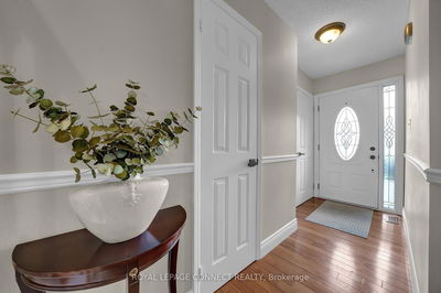 21 Barnard Crt, Ajax - South East image-0-2