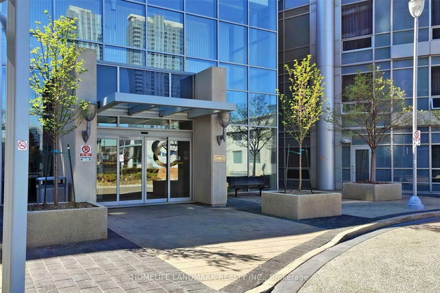 1111 - 125 Village Green Square