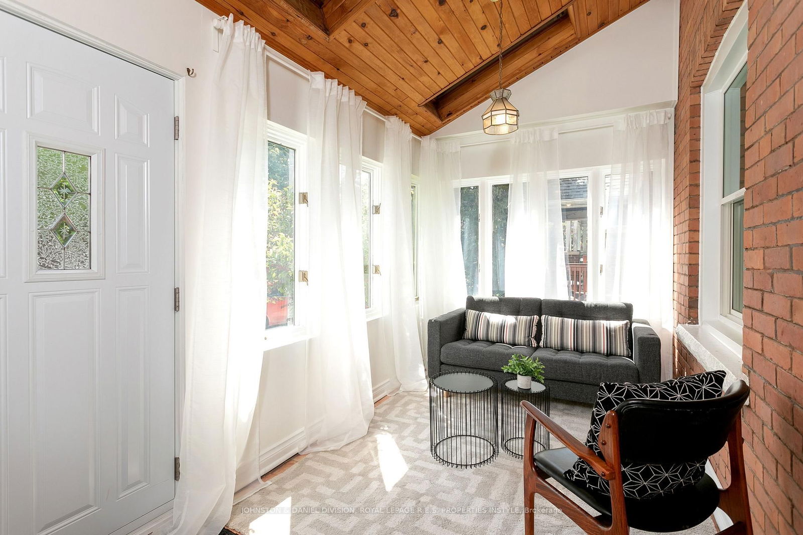 Detached House for sale at 96 Barrington Avenue, Toronto, Woodbine-Lumsden, M4C 4Z1 - MLS: E12086179