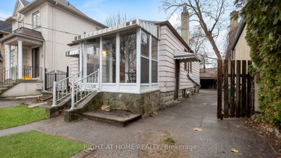 Detached House sold at 100 CADORNA Avenue, Toronto, Ontario, M4J 3X2 - East York - MLS: E12086781