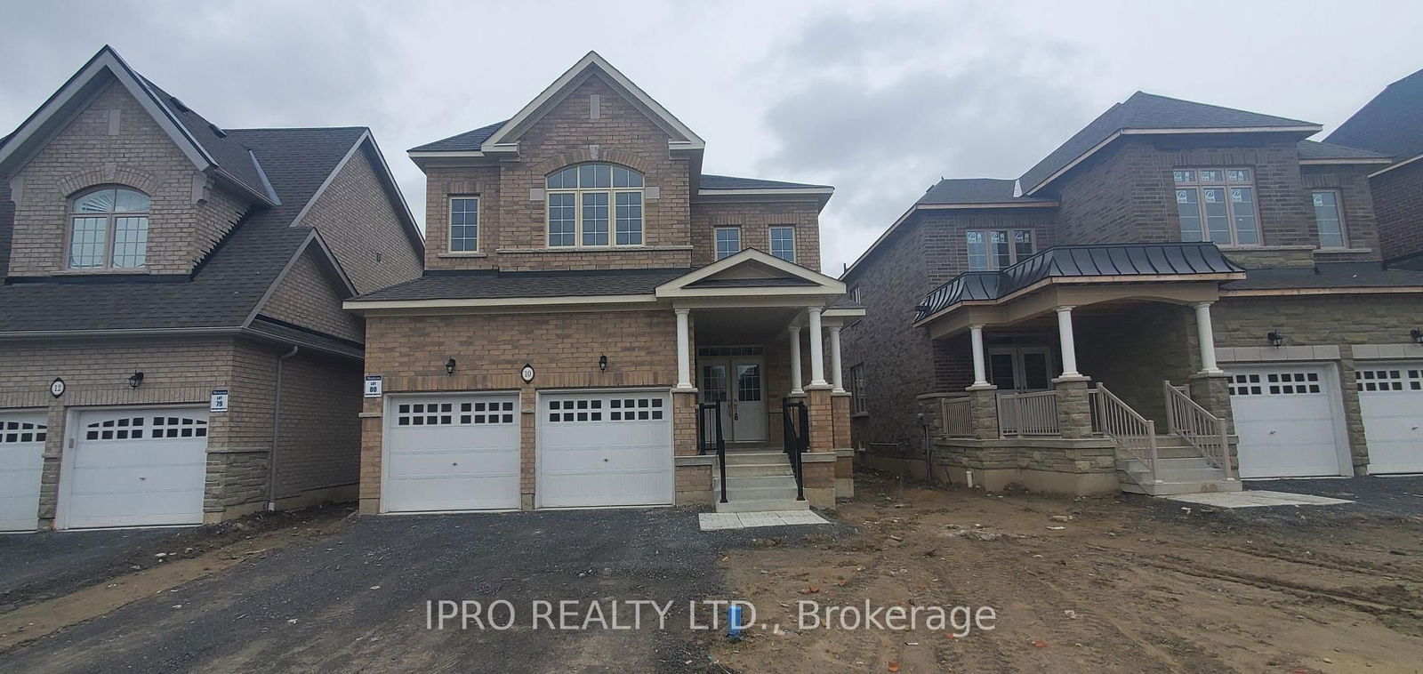 Building at 10 Northern Breeze Crescent, Whitby, Rolling Acres