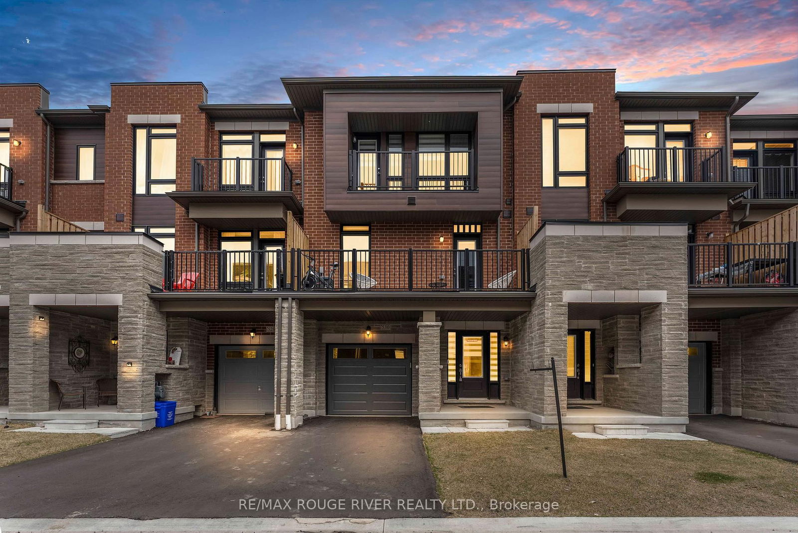Townhouse sold at 530 Danks Ridge Drive, Ajax, South East, L1S 0H4 - MLS: E12086956