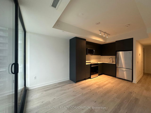 444 E - 1610 Charles Street