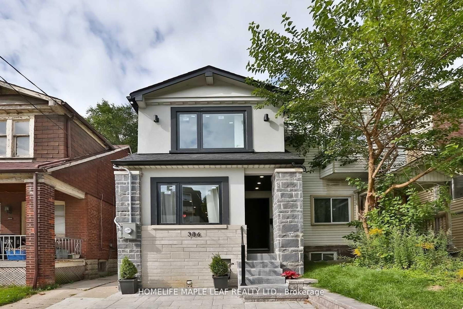 Detached House for sale at 386 Coxwell Avenue, Toronto, Greenwood-Coxwell, M4L 3B7 - MLS: E12087205