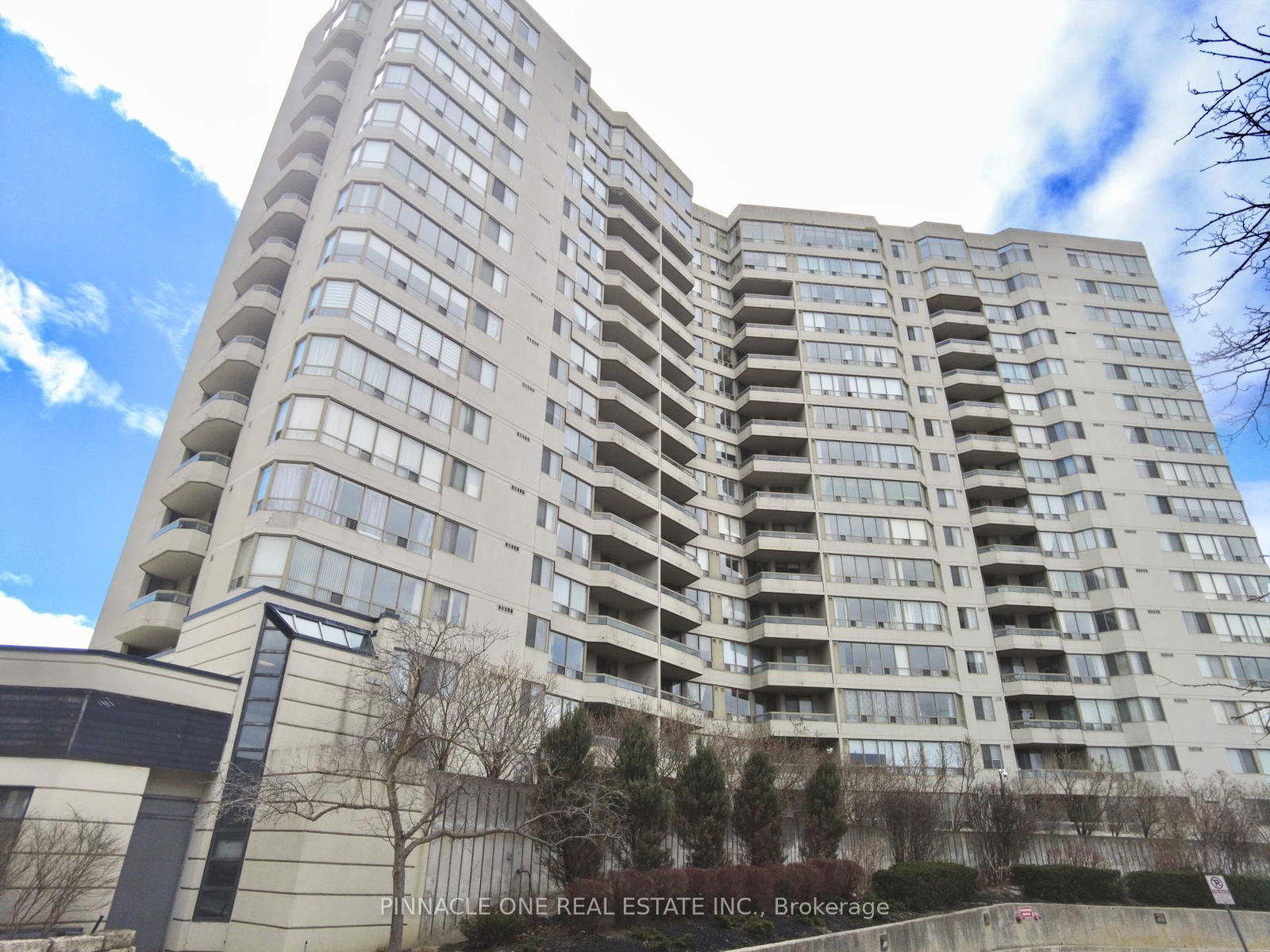 Condo for sale at 905-160 Alton Towers Circle, Toronto, Milliken, M1V 4X8 - MLS: E12087367