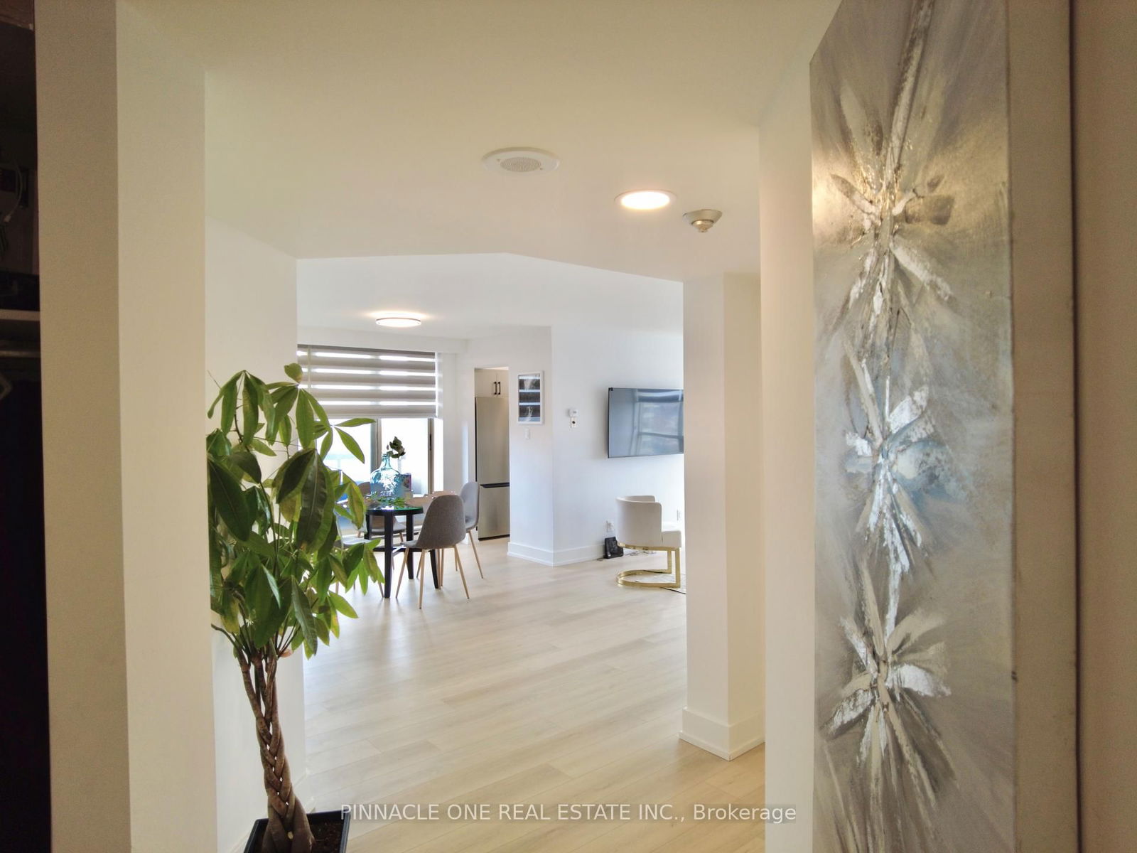 Condo for sale at 905-160 Alton Towers Circle, Toronto, Milliken, M1V 4X8 - MLS: E12087367