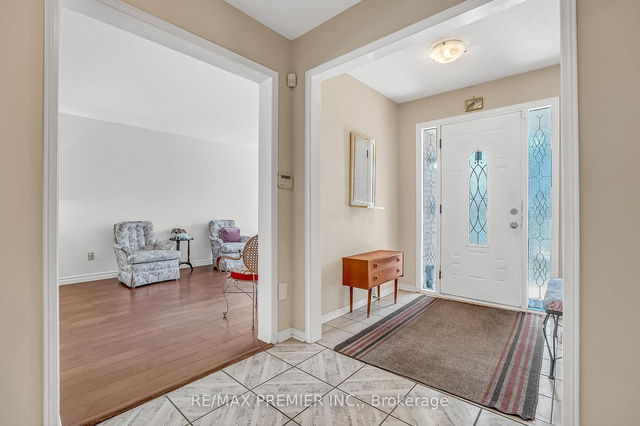 48 Mayor Crescent