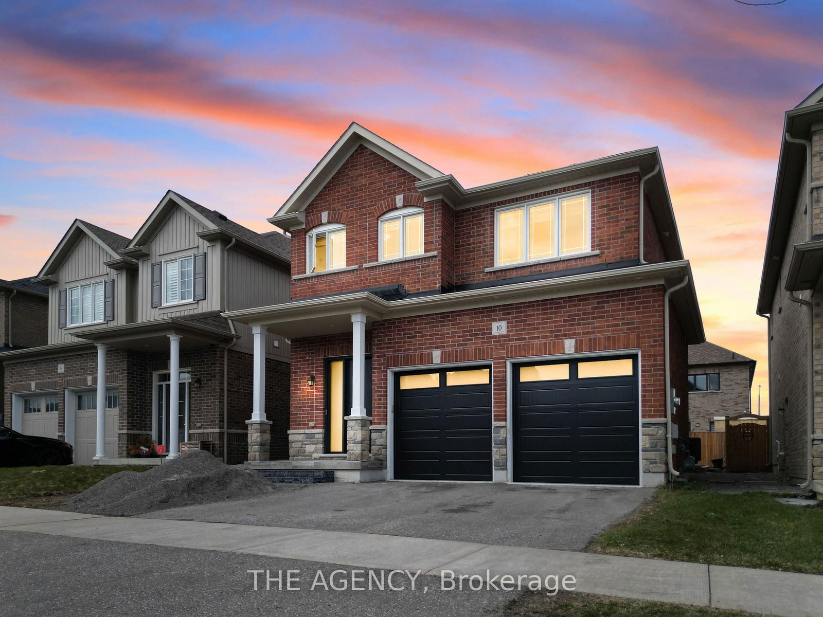 Detached House for sale at 10 Moses Crescent, Clarington, Bowmanville, L1C 0T7 - MLS: E12087808