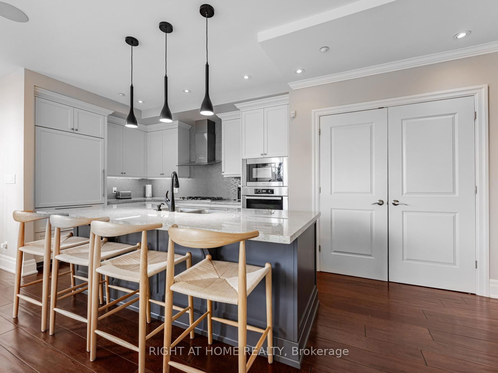 Condo for sale at 204-1 Rainsford Road, Toronto, The Beaches, M4L 3N5 - MLS: E12087882