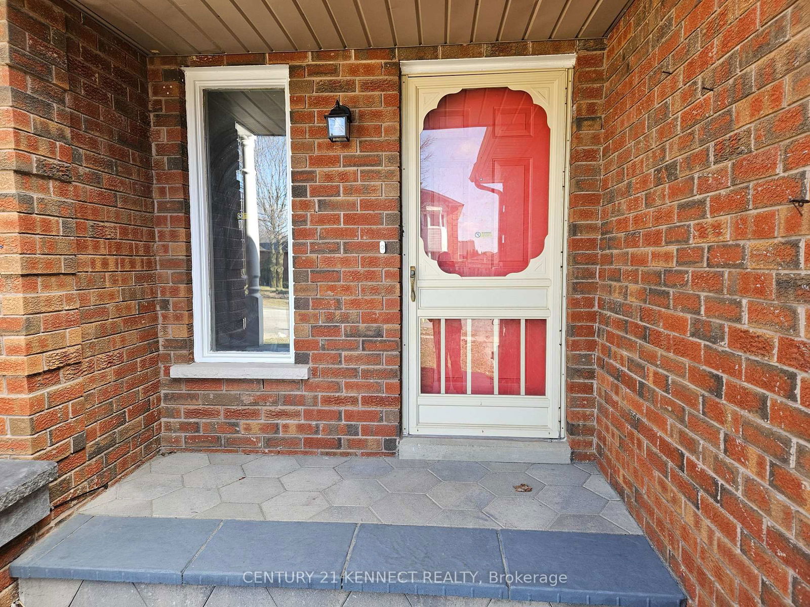 Townhouse for lease at 5 Mcbrien Court, Whitby, Williamsburg, L1R 2J6 - MLS: E12089760