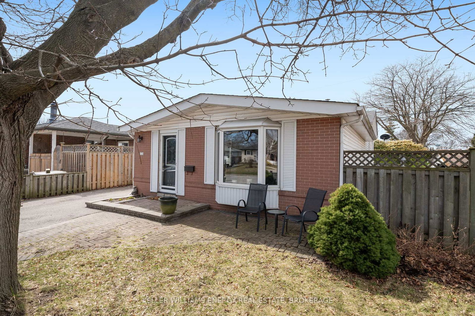 Detached House sold at 728 Annland Street, Pickering, Bay Ridges, L1W 1B4 - MLS: E12089918