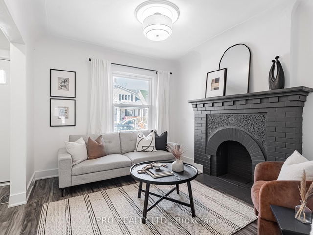 5 Thyra Avenue