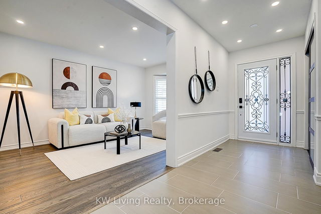 4 Oak Knolls Crescent