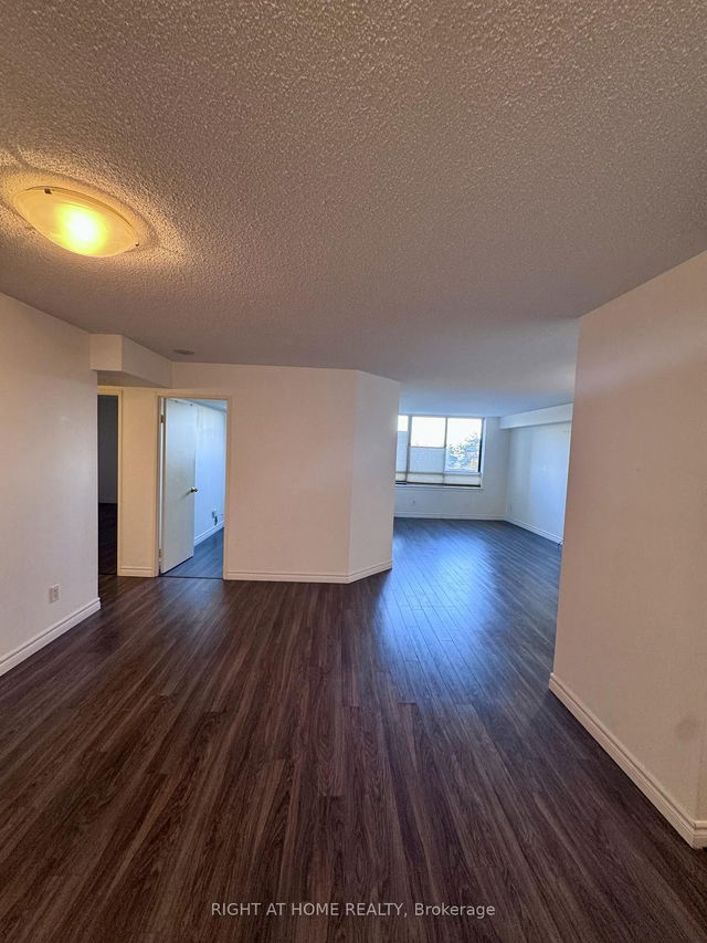 222 - 75 Bamburgh Circle