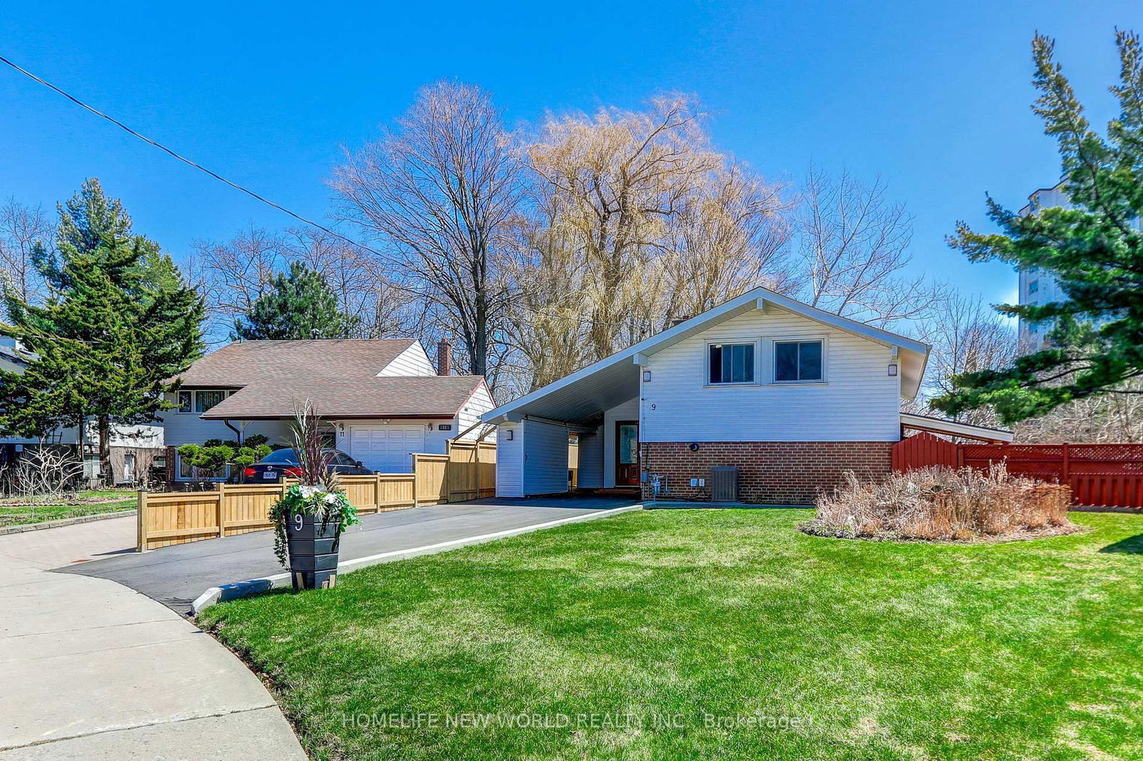 Detached House for sale at 9 Ladysbridge Drive, Toronto, Morningside, M1G 3H5 - MLS: E12091495