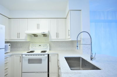 Unit 2201 — 61 Town Centre Crt, Toronto - Bendale image-0-2