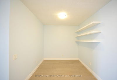Unit 2201 — 61 Town Centre Crt, Toronto - Bendale image-0-4