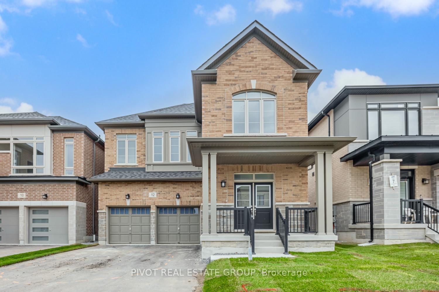 Detached House for sale at 12 Waterfront Crescent, Whitby, Port Whitby, L1N 0M9 - MLS: E12091753
